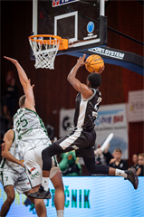 4. kolo TIPOS SBL: BC Prievidza - MBK Handlová 94:66 (Vladimír Králik)	