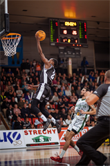 4. kolo TIPOS SBL: BC Prievidza - MBK Handlová 94:66 (Vladimír Králik)	