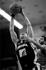 4. kolo TIPOS SBL: BC Prievidza - MBK Handlová 94:66 (Vladimír Králik)	