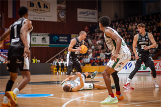 4. kolo TIPOS SBL: BC Prievidza - MBK Handlová 94:66 (Vladimír Králik)	